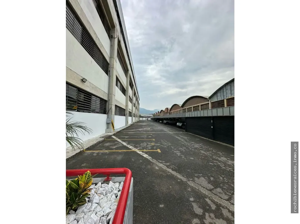ZONA INDUSTRIAL EL MARQUEZ GUATIRE PISO INDUSTRIAL EN VENTA - 39