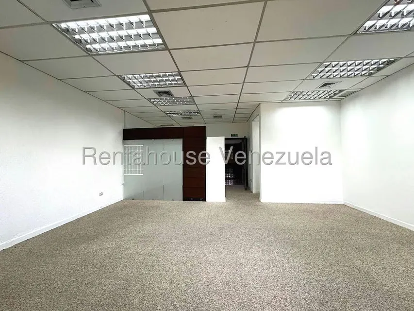 Comercial (Oficina) en Alquiler en La Lagunita Country Club, Distrito Metropolitano - 12