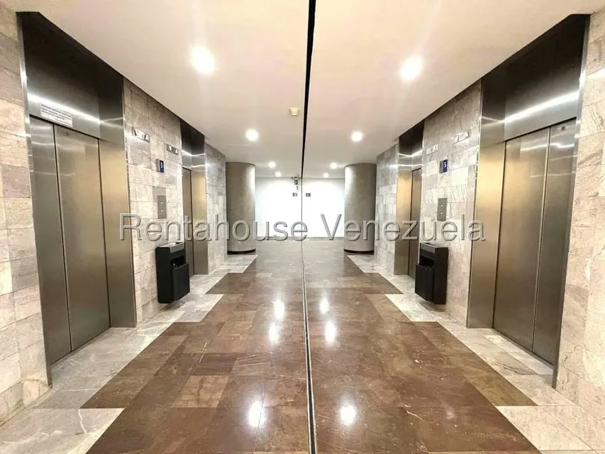 Comercial (Oficina) en Alquiler en La Lagunita Country Club, Distrito Metropolitano - 29