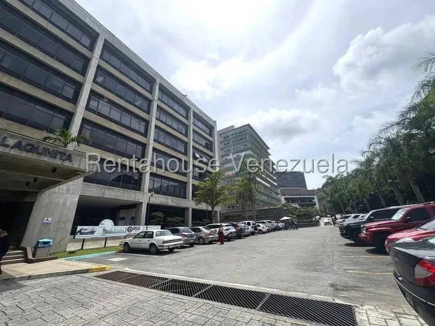 Comercial (Oficina) en Alquiler en La Lagunita Country Club, Distrito Metropolitano - 36