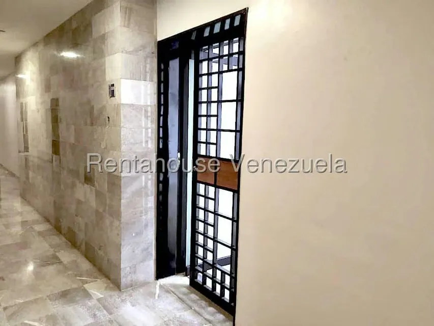 Comercial (Oficina) en Alquiler en La Lagunita Country Club, Distrito Metropolitano - 5