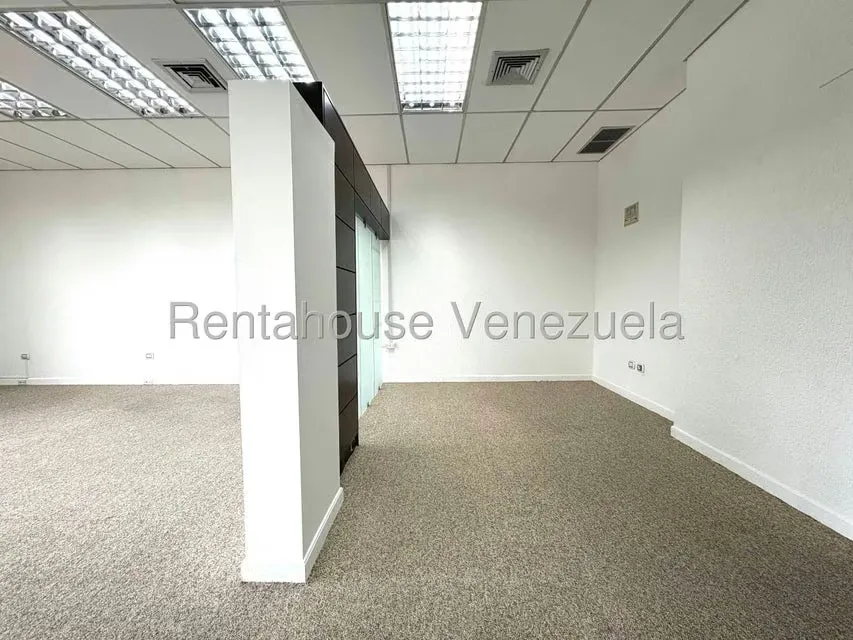 Comercial (Oficina) en Alquiler en La Lagunita Country Club, Distrito Metropolitano - 7