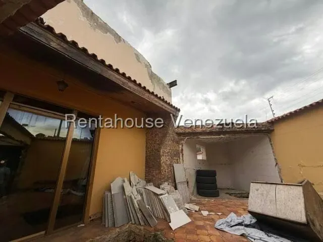 Terreno (Residencial) en Venta en Prados del Este, Distrito Metropolitano - 4