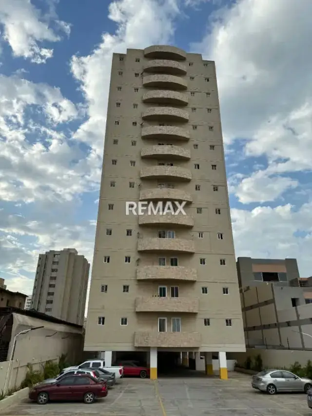 APARTAMENTO EN GRIS EN GRANADA SUITE VALLE FRIO