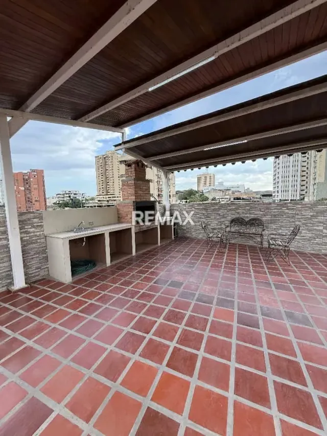APARTAMENTO EN GRIS EN GRANADA SUITE VALLE FRIO - 2