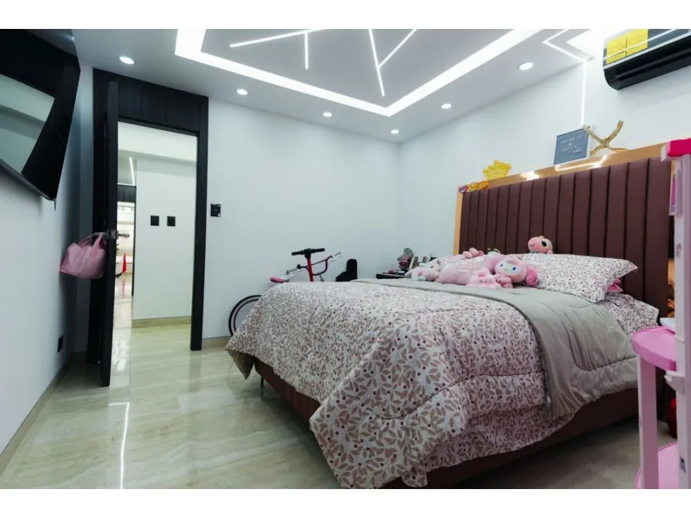 Apartamento remodelado en las mercedes de 230mts calle la cinta - 19