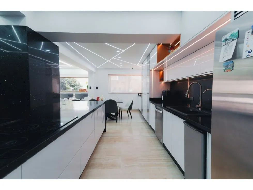 Apartamento remodelado en las mercedes de 230mts calle la cinta - 4