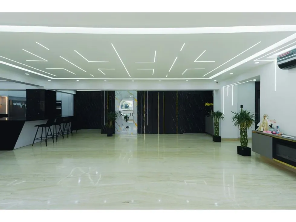 Apartamento remodelado en las mercedes de 230mts calle la cinta - 9