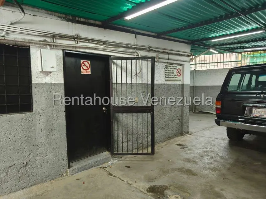Local Comercial en Alquiler en Colinas de Bello Monte, Distrito Metropolitano - 4
