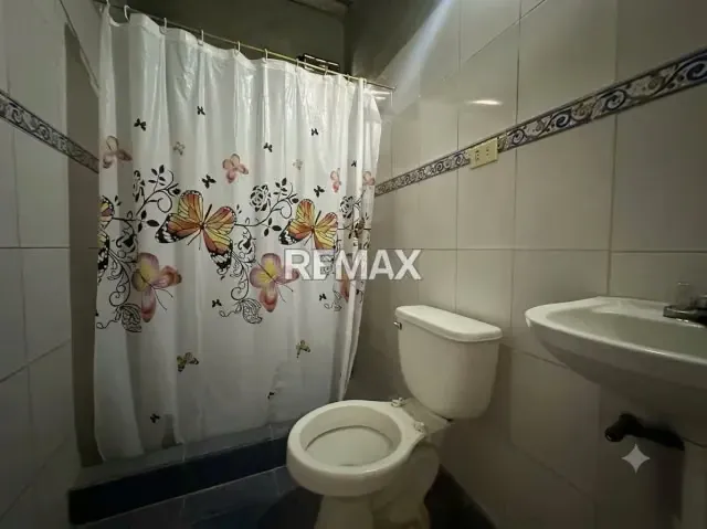 Casa en Venta, Sector Universitario. - 4