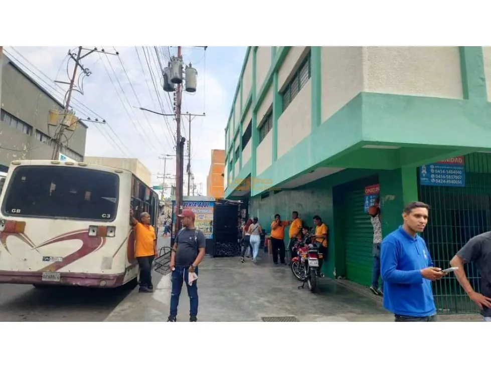 Local en Alquiler, Soublette con av Lara. Alto trafico - 2