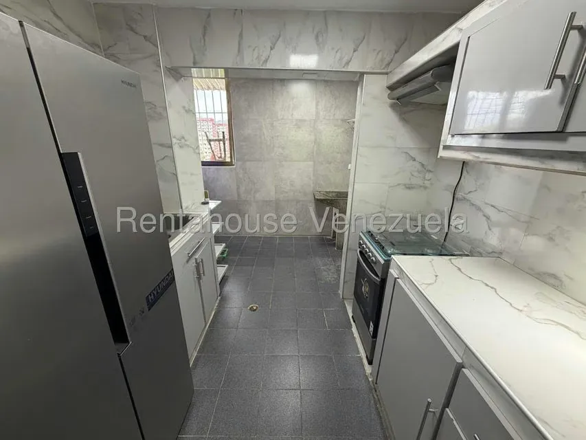 Apartamento (1 Nivel) en Venta en Caricuao, Distrito Metropolitano - 4