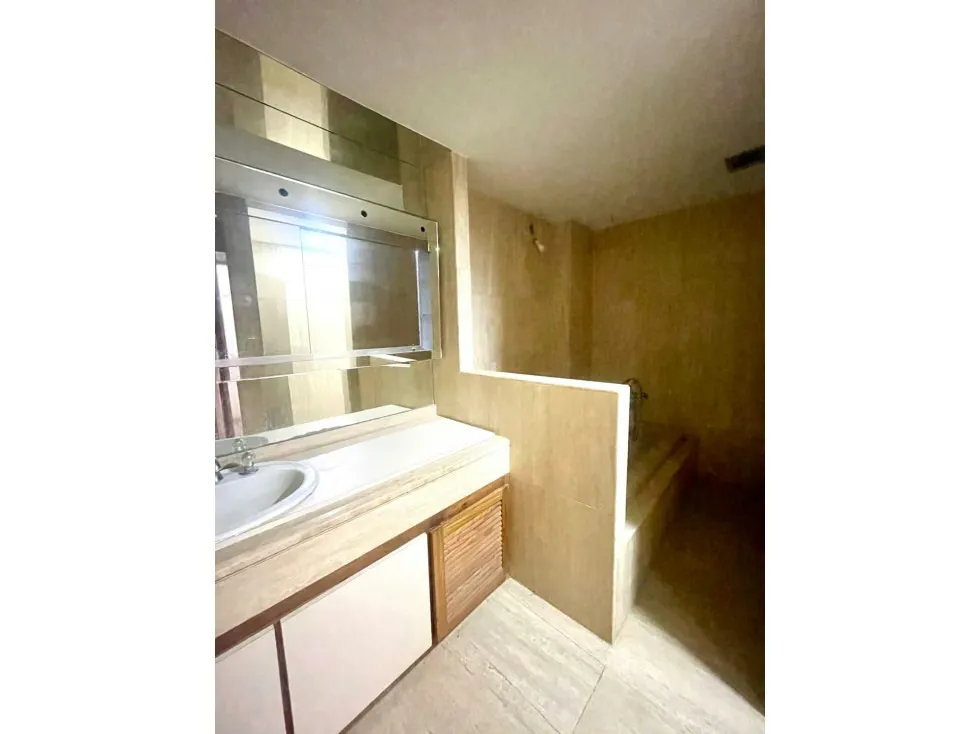Vendo apartamento duplex 400m2 4h/5b/4p Lomas de San Román 6915 - 11
