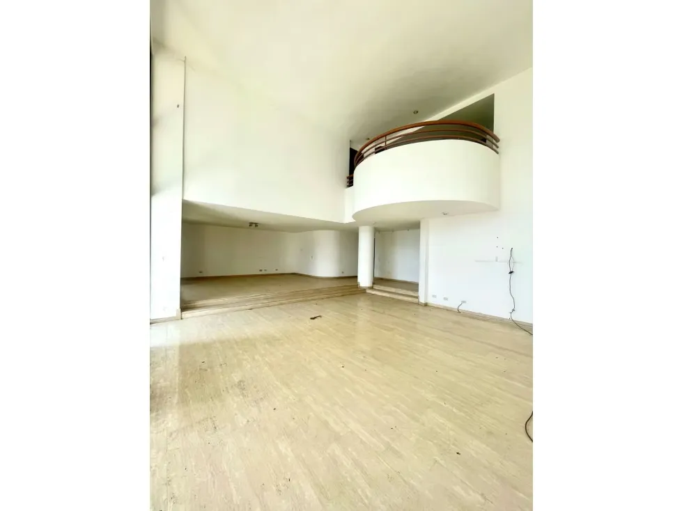 Vendo apartamento duplex 400m2 4h/5b/4p Lomas de San Román 6915 - 4