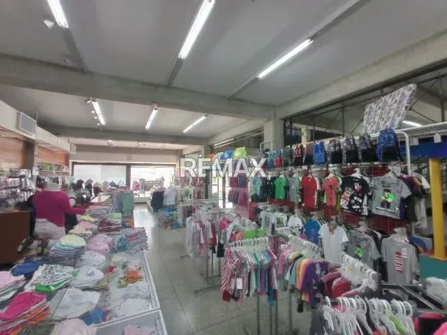 CENTRO COMERCIAL PLAZA CELTA EN AV LA LIMPIA, ZONA OESTE - 10
