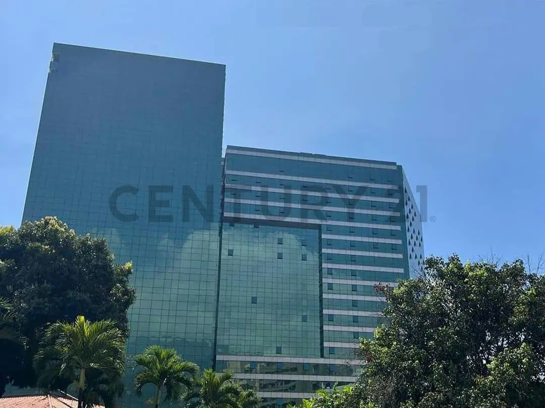 Oficina en Venta en Centro Empresarial La Esmeralda en Campo Alegre