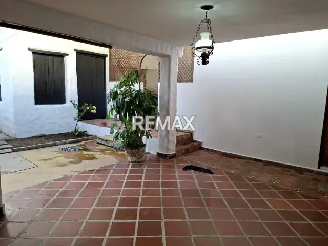 En Alquiler casa de dos plantas Urb Ribereña I, cerca a la salida de la Ribereña y parque negrura - 7