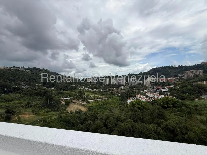 Apartamento (Duplex) en Venta en El Cigarral, Distrito Metropolitano - 23