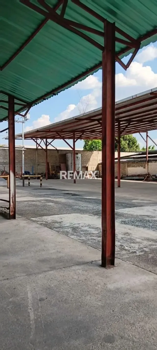 GALPON EN VENTA CALLE LAS AMERICAS - 4