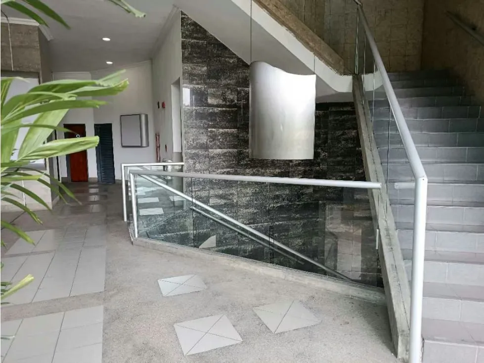 Vendo local comercial 42m2 Lomas de la Lagunita 9099 - 7