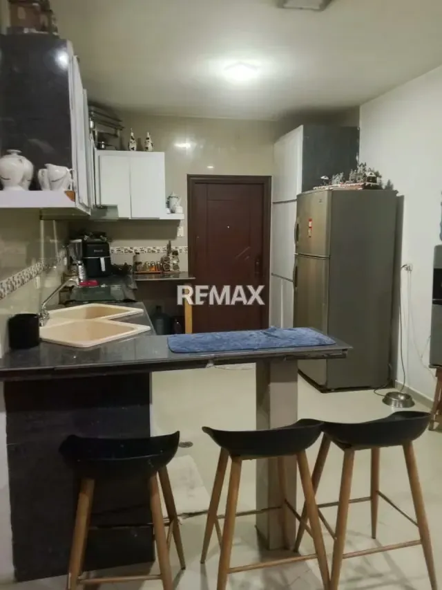 VENDE CASA EN LA URB. LA ESTRELLA - 5