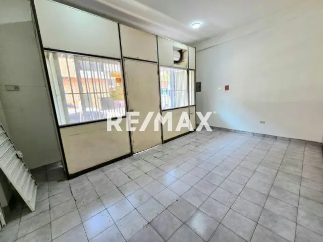 LOCAL COMERCIAL #L1 EN ALQUILER. ZONA CENTRICA. - 2