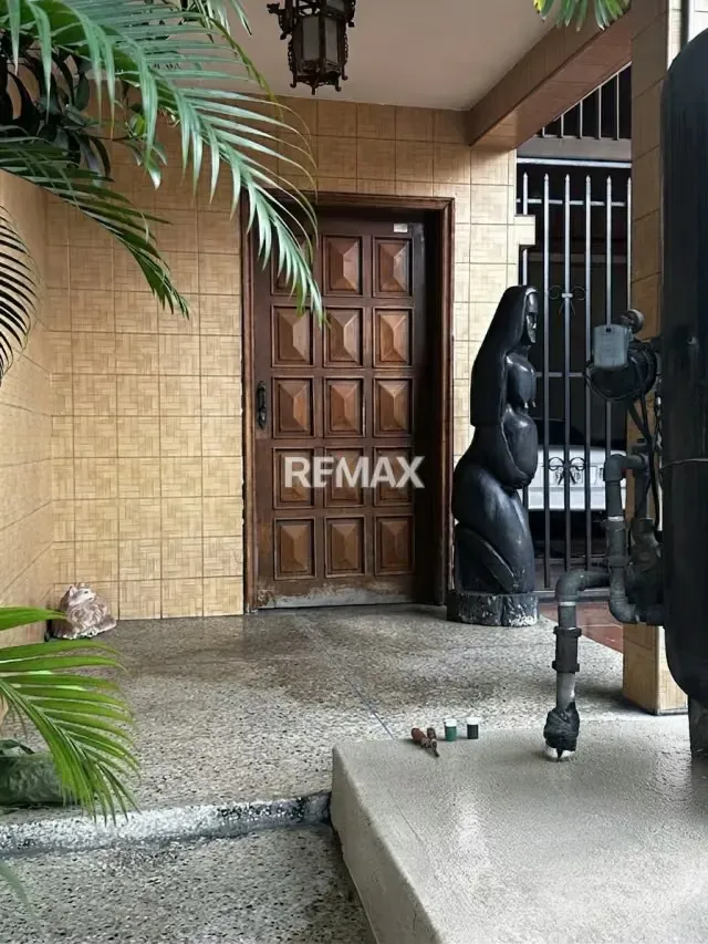 Excelente oportunidad de venta de casa en zona de alto trafico