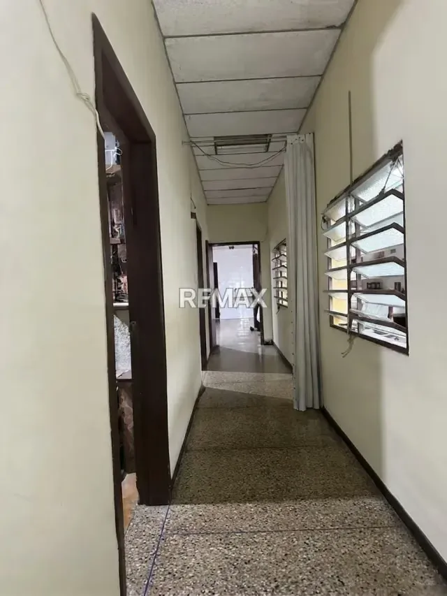 Excelente oportunidad de venta de casa en zona de alto trafico - 3