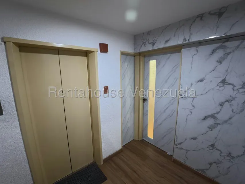 Apartamento (1 Nivel) en Venta en Los Caobos, Distrito Metropolitano - 13