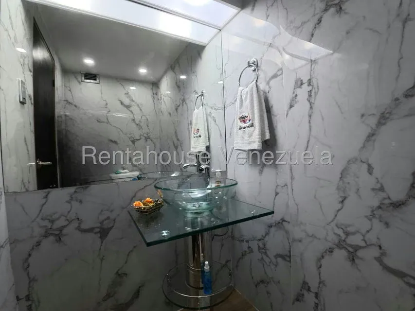 Apartamento (1 Nivel) en Venta en Los Caobos, Distrito Metropolitano - 18