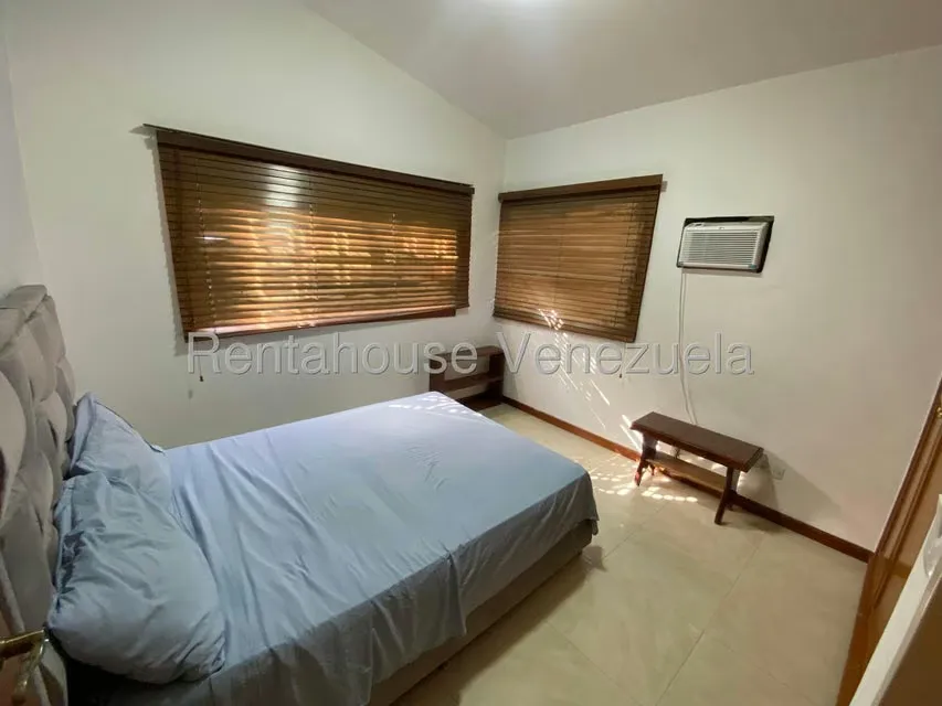 Casa (Duplex) en Venta en Macaracuay, Distrito Metropolitano - 23