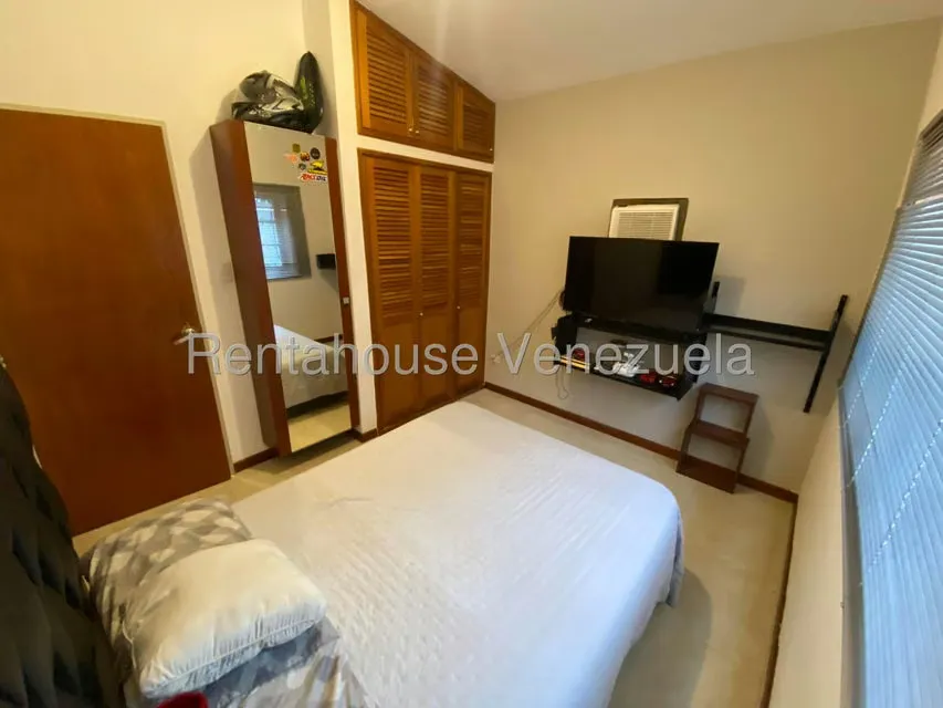 Casa (Duplex) en Venta en Macaracuay, Distrito Metropolitano - 25
