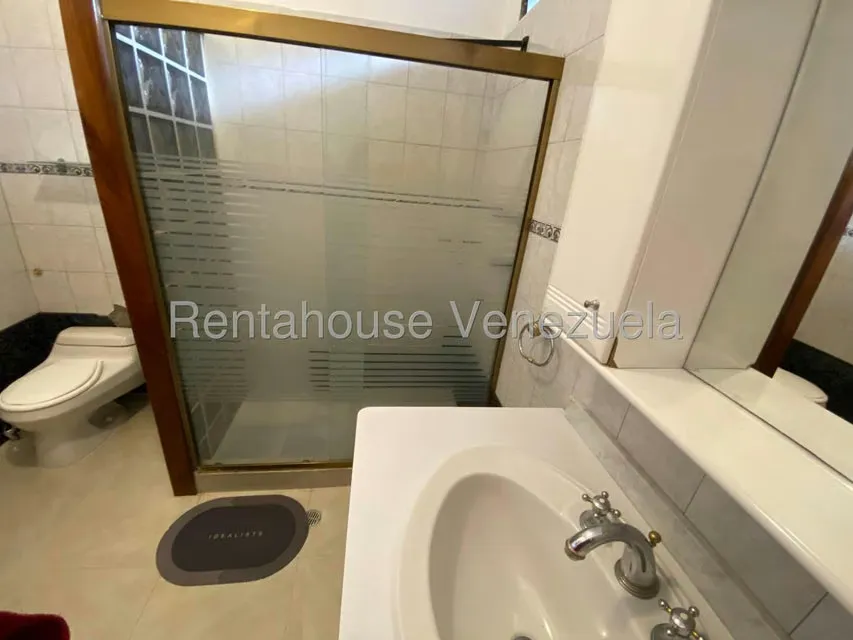 Casa (Duplex) en Venta en Macaracuay, Distrito Metropolitano - 26