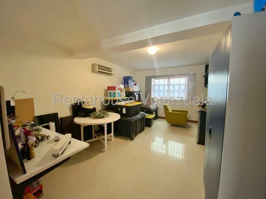 Casa (Duplex) en Venta en Macaracuay, Distrito Metropolitano - 28