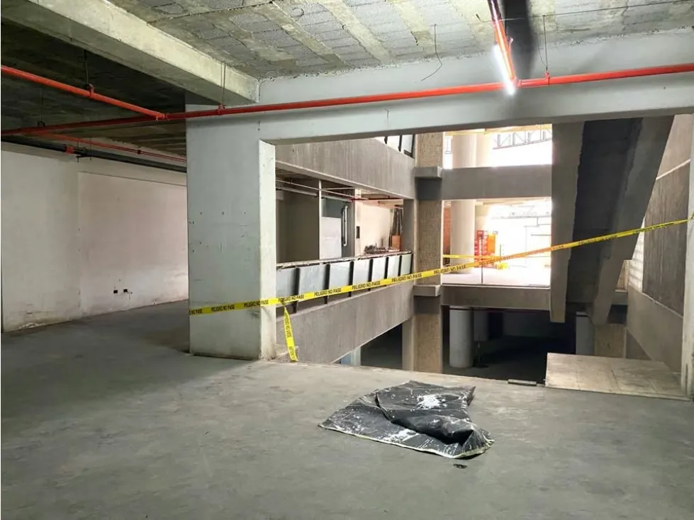 Se vende edificio comercial 3718m2 El Recreo 4890 - 22