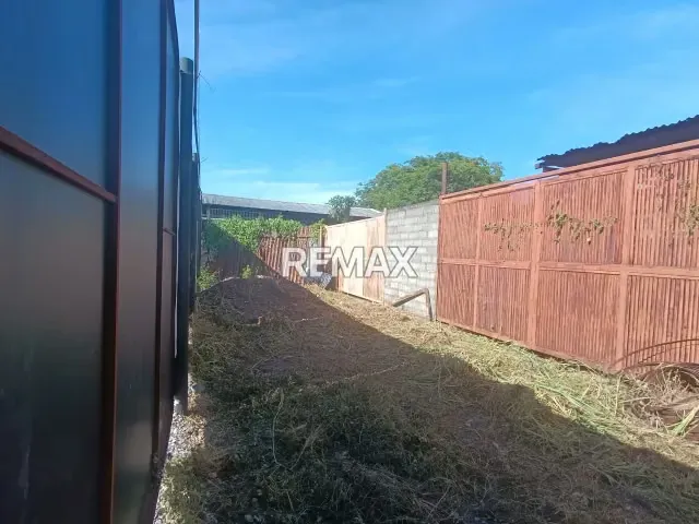 Quieres 1300 Metros de Terreno en Acarigua en la Zona Industrial. - 4