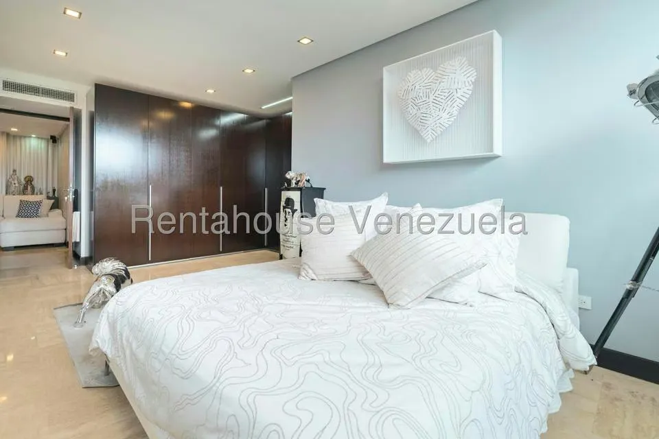 Apartamento (1 Nivel) en Venta en Lomas de Las Mercedes, Distrito Metropolitano - 35