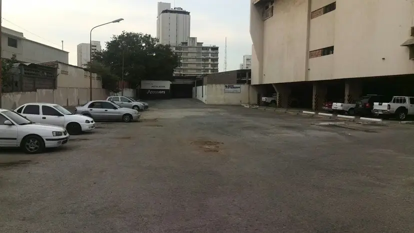 Comercial (Local Comercial) en Venta en Avenida Bella Vista, Zulia