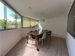 Vista 12