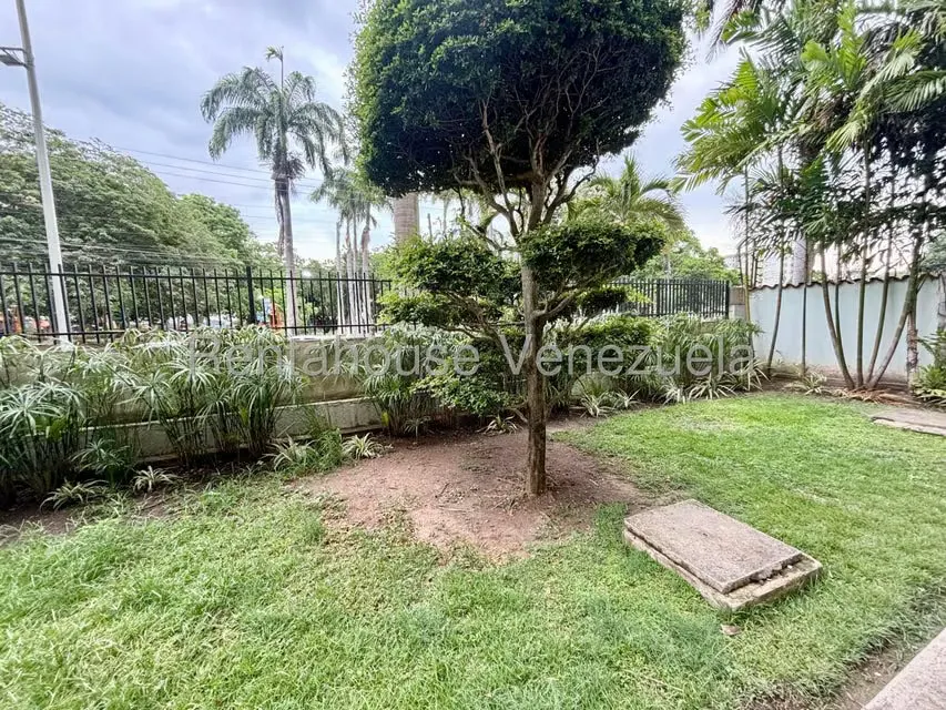 Apartamento (1 Nivel) en Venta en Fundalara, Lara - 44
