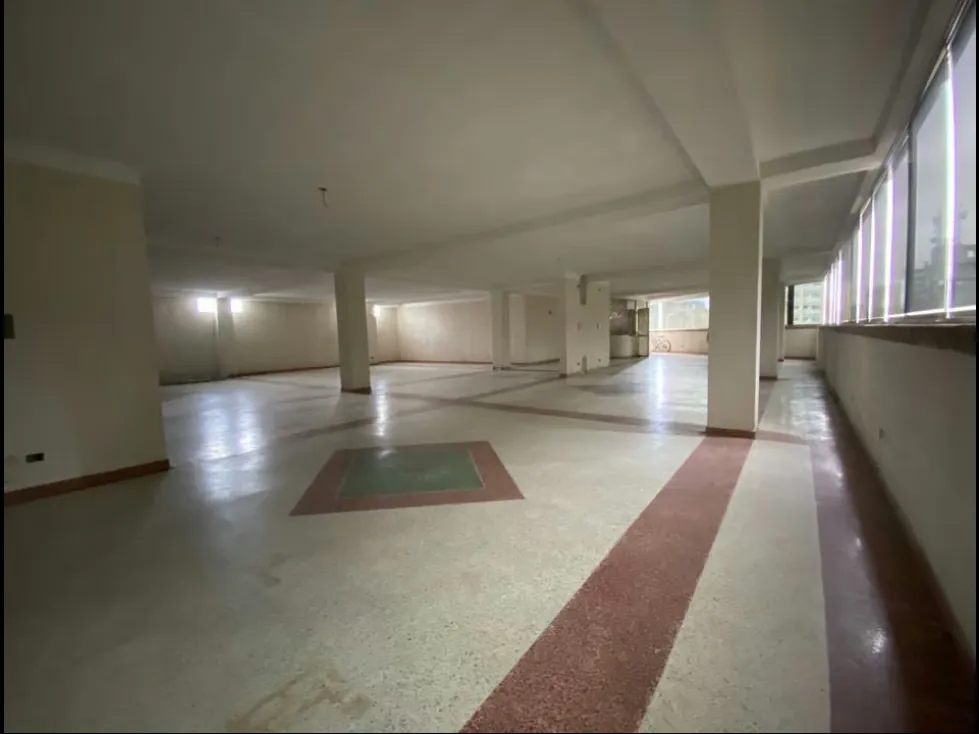 Vendo edificio comercial 3247m2 La Florida 0626 - 9
