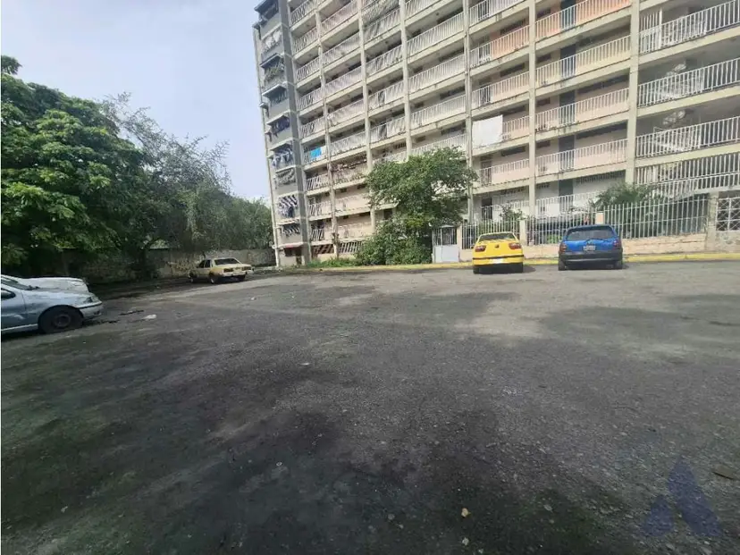 Vendo apartamento 66m2 Guarenas 8680