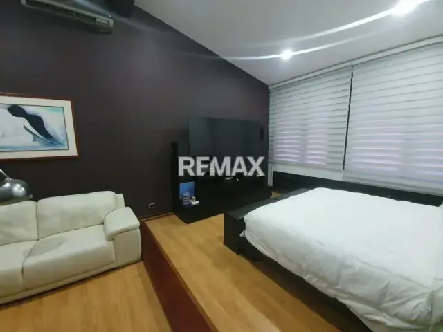 Casa de Lujo en Venta en La Viña, Calle Páez - 12