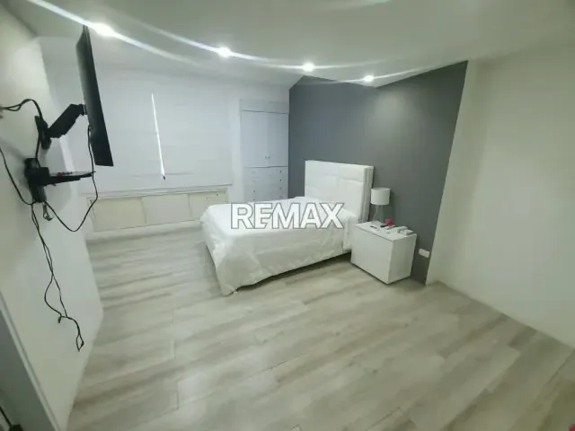 Casa de Lujo en Venta en La Viña, Calle Páez - 14