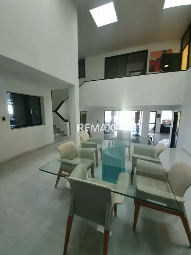 Casa de Lujo en Venta en La Viña, Calle Páez - 10