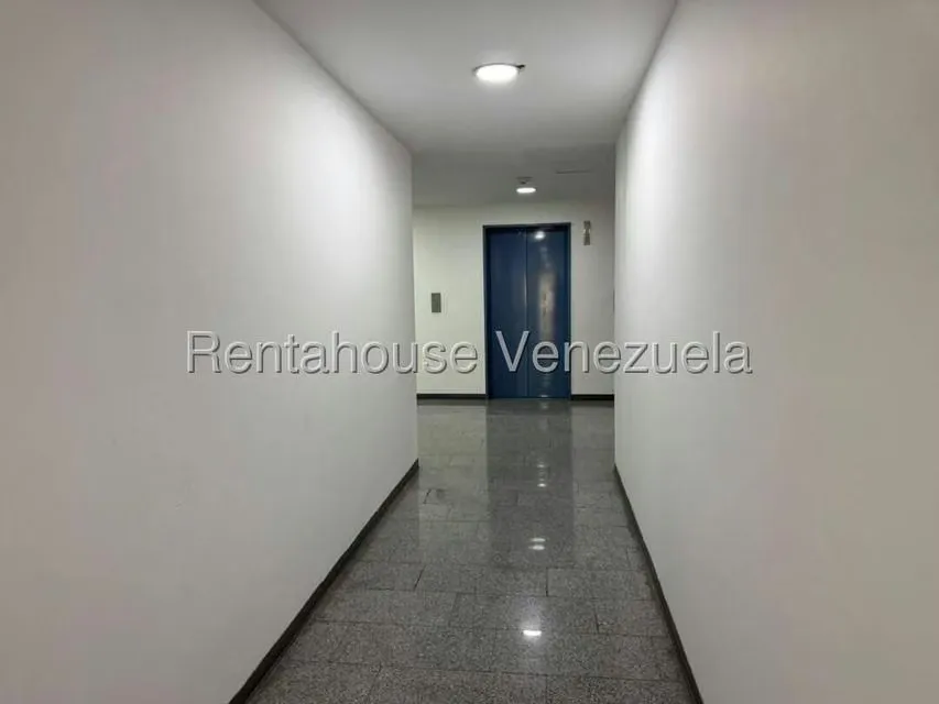 Oficina en Venta en Macaracuay, Distrito Metropolitano - 2