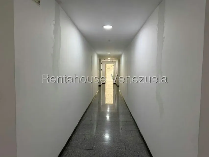 Oficina en Venta en Macaracuay, Distrito Metropolitano - 5