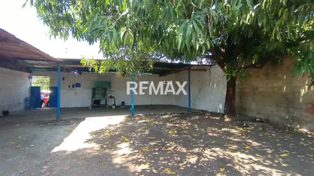 Terreno en esquina de 435,00 m² en Alquiler, ubicado en Palo Negro - 2