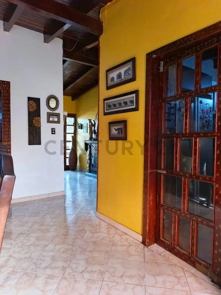 EN VENTA CASA A PIE DE CALLE EN SECTOR PALOMAR EL TIGRE
