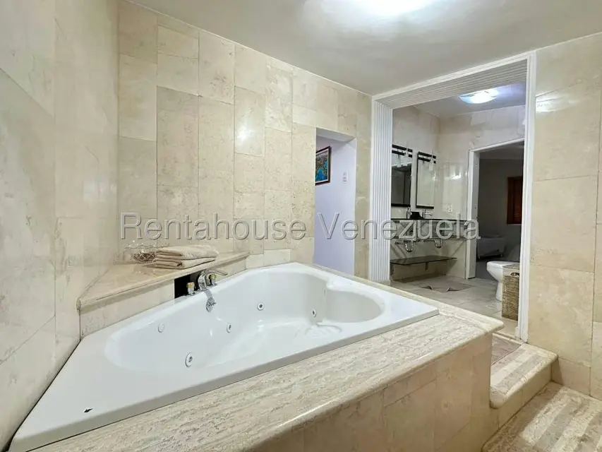 Casa (Duplex) en Venta en Sector San Bosco, Falcon - 26